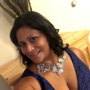 Meet your Posher, Lizzy